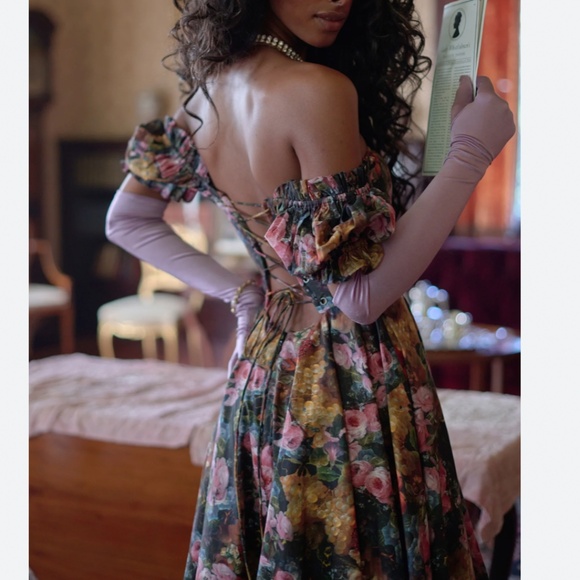 BEST NEW Selkie The Genevieve Foxglove Lace Up Midi Cotton Dress - Black Floral - Picture 3 of 13